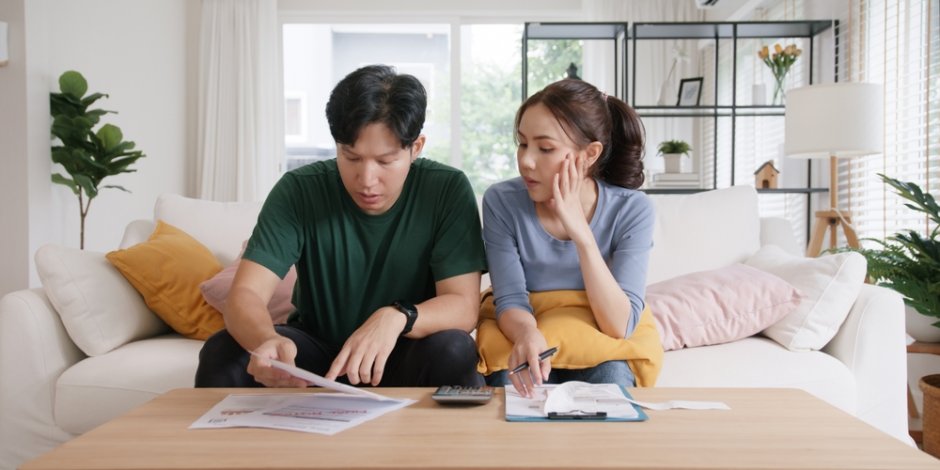 How Insulation Helps Lower Your Heating and Cooling Bills blog header image